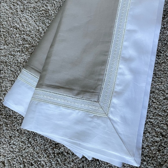 Bovi Devere Standard Pillow Case Sham - Picture 10 of 14